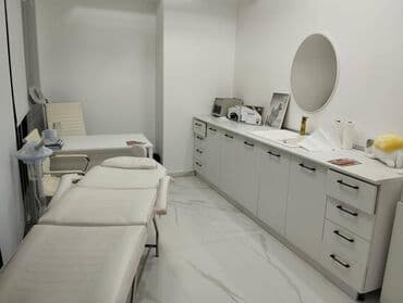 kiraye kafe verirem: Estetik klinika icarəyə verilir. 300 kv, 9 otaq, 1 müdir otağı, yol — 5