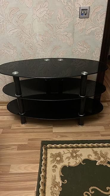 Düz TV altlığı, Polkalı, Şüşəli — 1