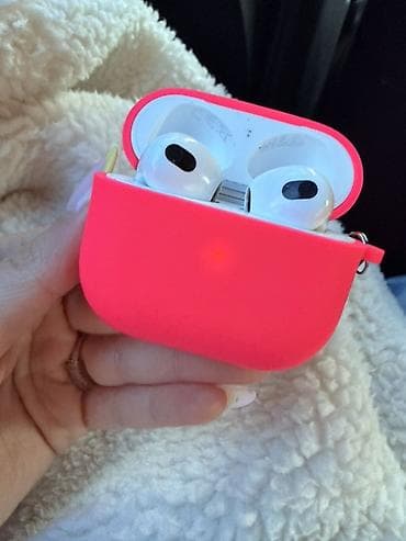 səsgücləndirici satılır: AirPods 3 İdeal vəziyətdədir qabi ile birlikde satilir real aliciya — 1