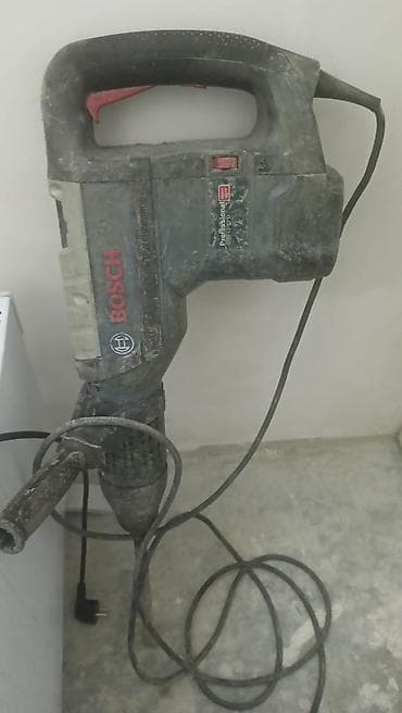 2 dənədir istəyən yaza bilər. 1500 waltdur. markası bosch dur. gbh
