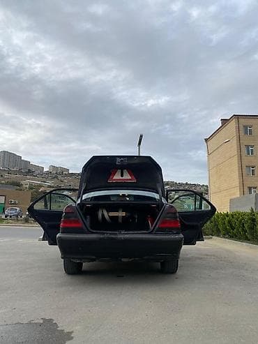Мототранспорт: Mercedes-Benz C-Class sedan - Kuzov: 4 qapılı sedan, qara rəng - — 10