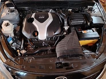 opdima: Kia Optima: 2 l | 2011 il Sedan — 4