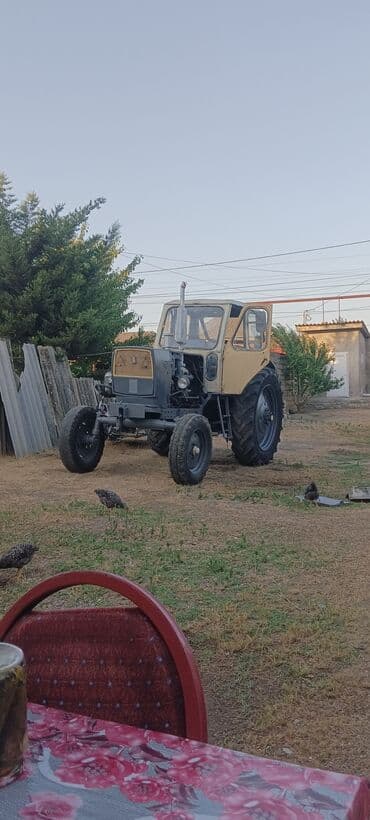 traktor az: Məhsul: Yumuz tipli təkərli traktor satılır riyal alcı olsa edirim — 4