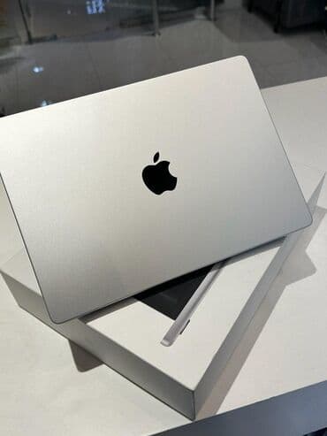 MacBook Pro M3 Pro 14 inch 18/512 GB. Macbook İdeal vəziyyətdədir