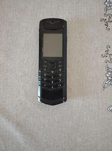 Vertu < 2 GB Memory Capacity, rəng - Qara, Düyməli — 3