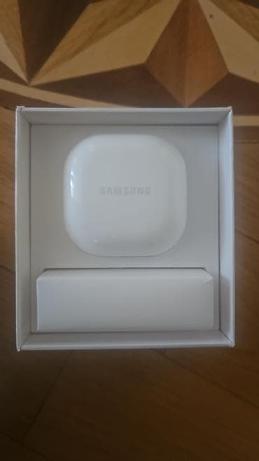 Микрофоны: Беспроводные (Bluetooth) Наушники, Samsung, цвет - Зеленый — 1