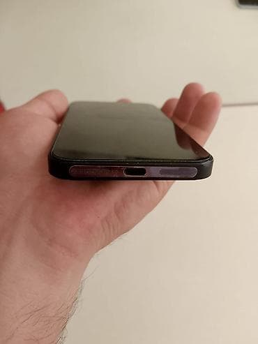 iphone 17 2 ci el: IPhone 16e, 128 GB, Qara, Barmaq izi, Simsiz şarj, Face ID — 4