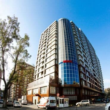 ev kirayesi bakida: 28 may metrosuna yaxın bakumedikalplazaya yaxın 17 mertebeli binanın — 2