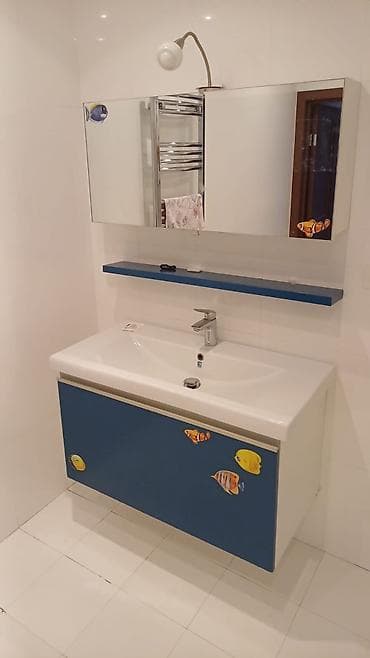 Vanna otağı üçün lavabo və asma dolab dəsti - Ağ keramika lavabo — 1