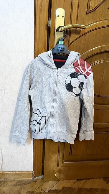 qar geyimi: Uşaq üçün kapüşonlu idman jiletka/sviter - Rəng: açıq boz - Model: ön — 1