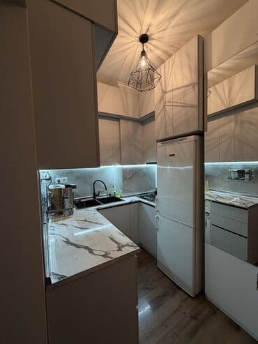 razinde 1 otaqli menzil: Yasamal, 2 otaqlı, Yeni tikili, m. 20 Yanvar, 50 kv. m — 7