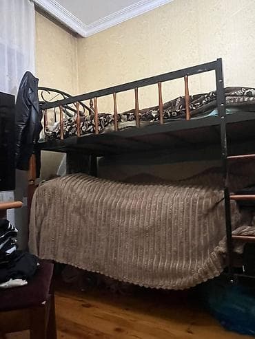 Oğlan və qız üçün, İşlənmiş, Çarpayı, Matrassız, Siyirməsiz, Dəmir