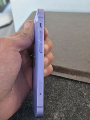 Lincoln: IPhone 12, Face ID — 5