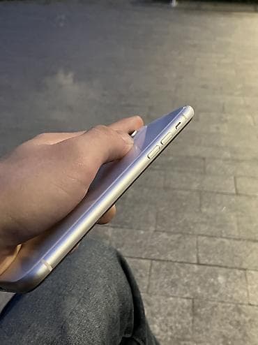ipad 8 32 gb: IPhone 11, 128 GB, Ağ, Simsiz şarj, Face ID — 3
