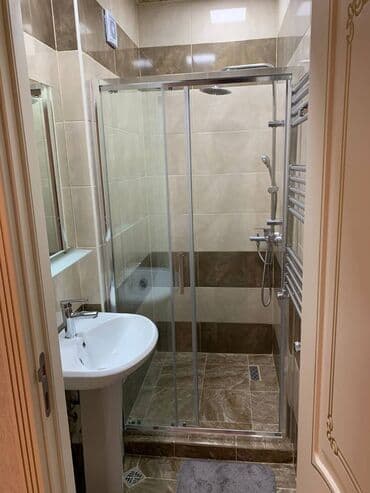 naximovda satilan evler: Sumqayıt şəhəri,Bulvar küçəsi, Krstalda dəniz panaramalı əşyalı 3 otaq — 5