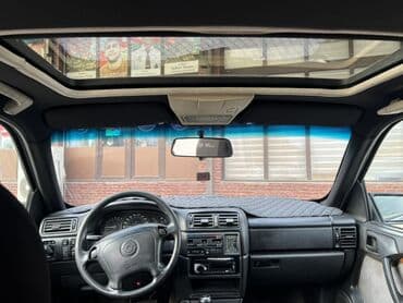 opel vectra 1996: Opel Vectra: 2 l | 1994 il 300303 km Sedan — 8