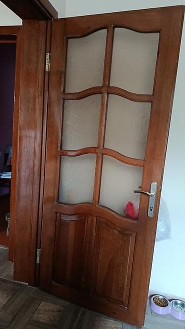 Məhsul: Şüşəli taxta otaq qapısı - Material: kütləvi ağac (taxta) — 1