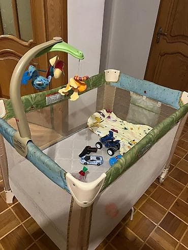 Игрушки: Uşaq maneji – qatlanan, yığılan model. İçində əlavə düzəldilmiş matras — 1
