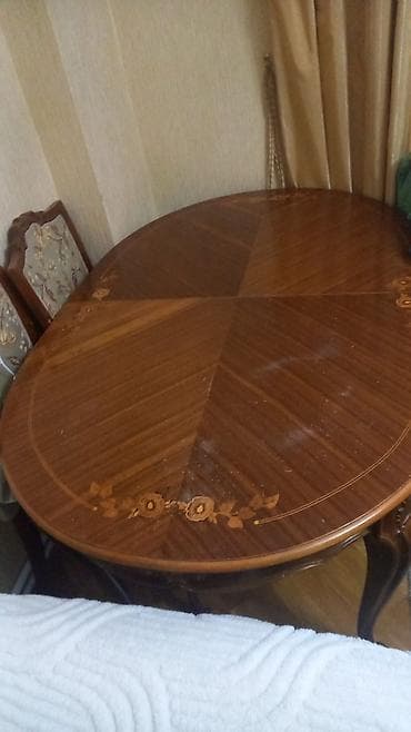 iwlenmiw stol stul: İşlənmiş, Masa və oturacaqlar, Kredit yoxdur, Rumıniya — 7