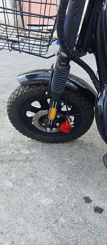 moped: - Elektrikl, 2024 il, 78 km — 5