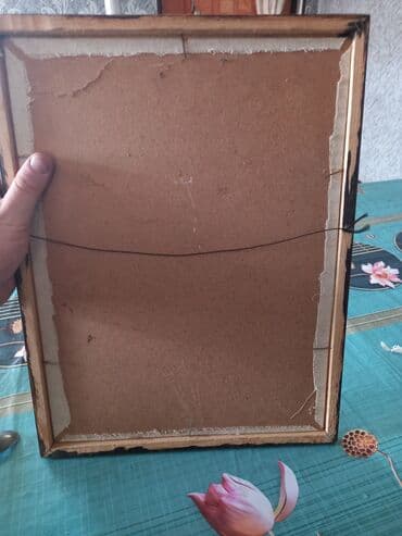 dovşan şəkilləri çəkmək: Kecmiwin ketan ustunde cekilmiw sevgililer resmi. Uzunu 40sm. Eni 30sm — 2