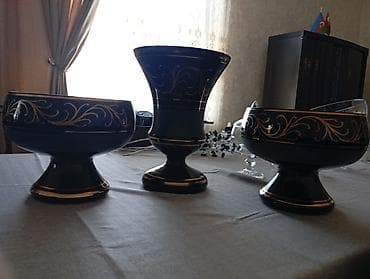 suni gul: Qara şüşədən dekorativ qablar dəsti - 3 hissədən ibarət dəst: 2 ədəd — 1