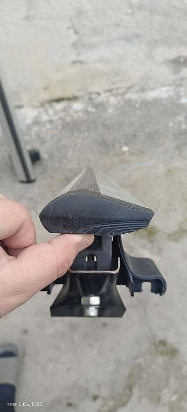 16 liq teker: Avtomobil üçün dam relsi (çarpaz rels) dəsti - Material: alüminium — 2