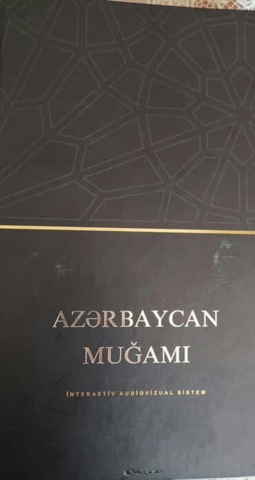 zeynep bastık baku: "Azərbaycan muğamı", 9 audio-vizual (qızılı rəng) disklərdən ibarət — 1