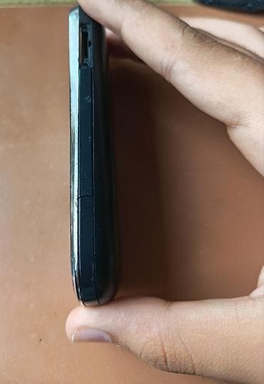 bakcell modem satilir: Nokia rəng - Qara, Düyməli — 7