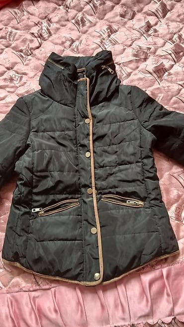 Qadınlar üçün qışlıq puff gödəkçə - Rəng: qara, kontrast bej