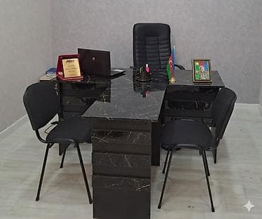 müdir masası: Yeni, İşçi üçün, Dördbucaq masa — 1