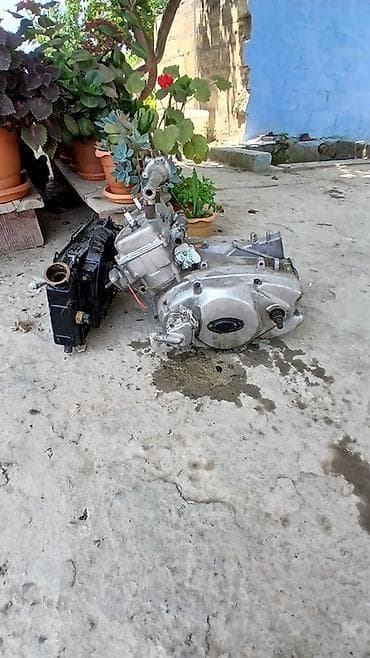 sinler ve diskler type 1: Su motosikleti mühərriki və radiator komplekti - Tip: 2 silindrli, su — 3