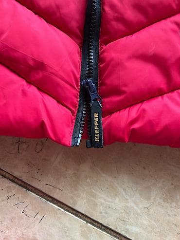 Qadın geyimləri: Qadın üçün qırmızı şişmə qış gödəkçəsi - Parlaq qırmızı rəng — 6