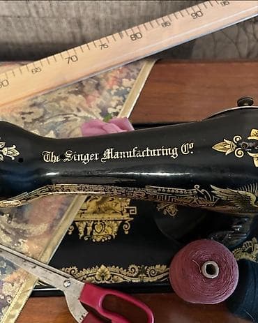 antik dolab: Antik Singer tikiş maşını və orijinal taxta dolab - Brend/model: The — 4