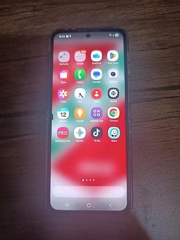 samsung 04: Samsung Z Flip, 256 GB, rəng - Gümüşü — 8