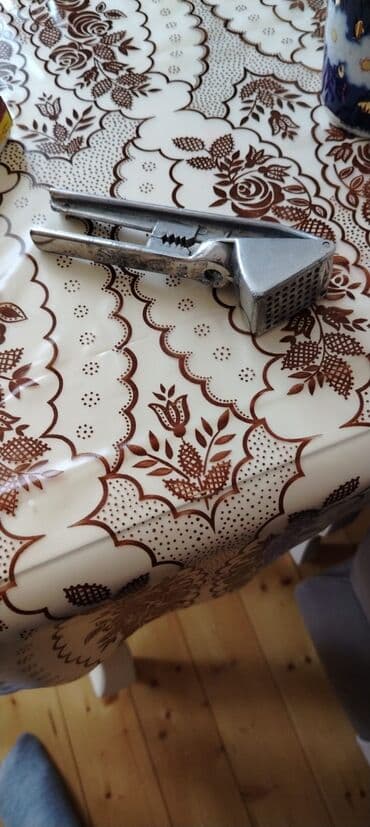 silikon formalar: Mətbəx üçün metal sarımsaqəzən (sarımsaq sıxan). - Material: möhkəm — 1