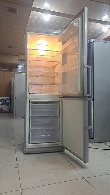 2 qapılı Samsung Soyuducu Satılır, rəng - Gümüşü