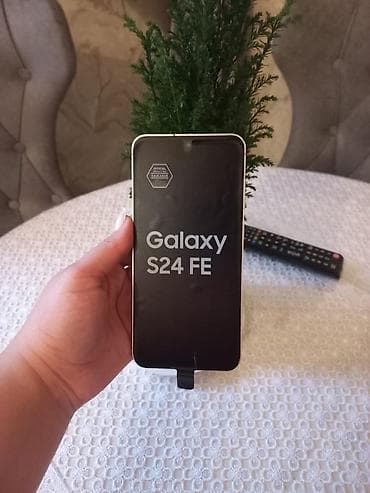iphone x batarya orjinal: Samsung Galaxy S24 FE, rəng - Ağ, İki sim kartlı — 1