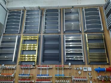 hamam qapları: Divarda quraşdırılmış bu dəsmal qurutma qurğuları hamam otaqları və ya — 1