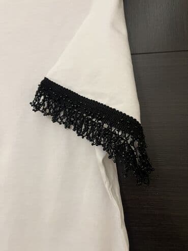 həşərat qovan aparat: Zara qolları muncuqlu tişört. ölçüsü m-dir S M razmere olur az — 6