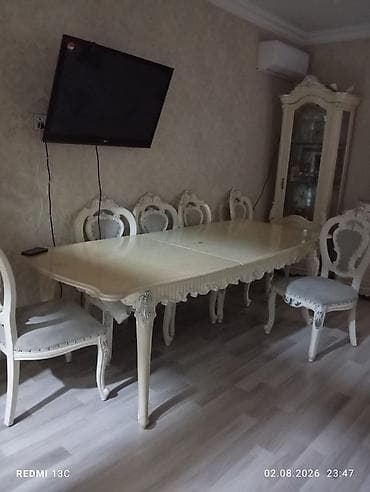 reception masa: Klassik üslubda qonaq otağı mebel dəsti Komplekt: - Uzadıla bilən iri — 1