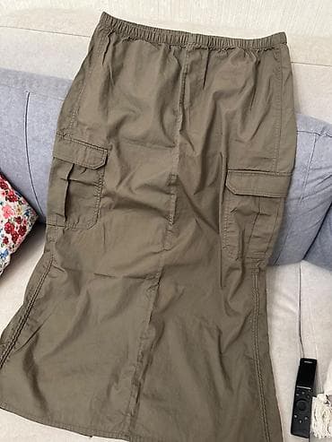 İstifadə olunmamış Original arxası razrezli H&M ətək. Ölçü uyğun — 4