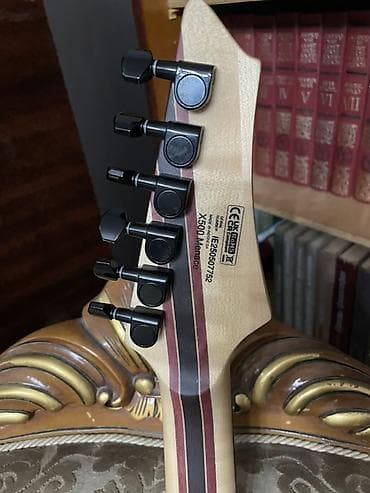 gitara tornado: Salam. Cort x500 menace gitara satılır. Gitarada bir cızıq belə — 2