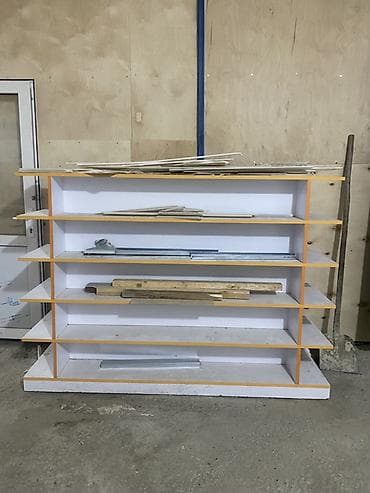 Rəf vitrinləri: Mağaza üçün orta ada tipli vitrin raf sistemi Unvan Hovsan, magaza — 1