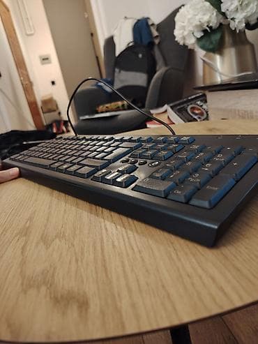 midi klaviatura: USB simli tam ölçülü klaviatura - Layout: Rus/ingilis (kirill — 2