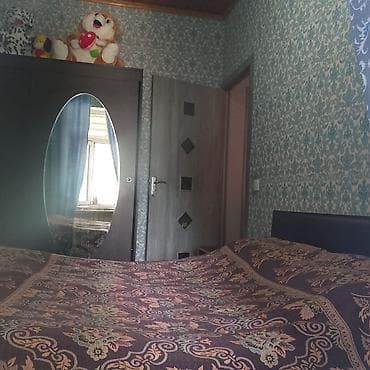 Ev Satılır Ramanı gülçülükdə 166 nömrəli marşrutu işdəyir dayanacağa