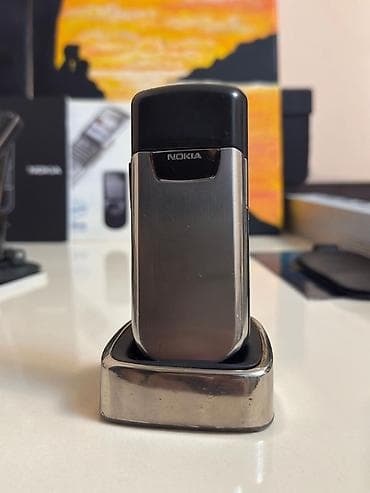 ilkin ödənişsiz iphone: Nokia 8 Sirocco, rəng - Gümüşü, Düyməli — 3