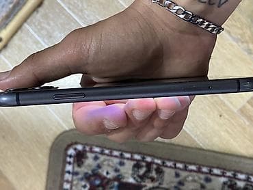 ev telfonu: IPhone 11, Qara, Face ID — 3