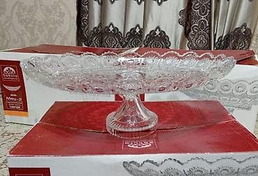 m tortu: Tort və şiriniyyat qabı, Şüşə — 1