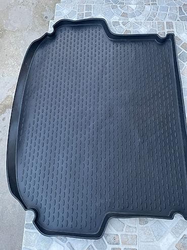 hundai disk: Avtomobil baqaj qabı üçün uyğunlaşdırılmış rezin palaz - Material — 2